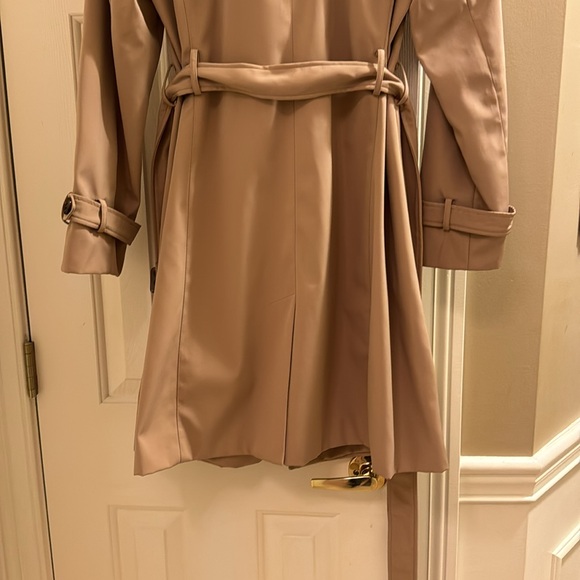 Calvin Klein Trench - Picture 8 of 16